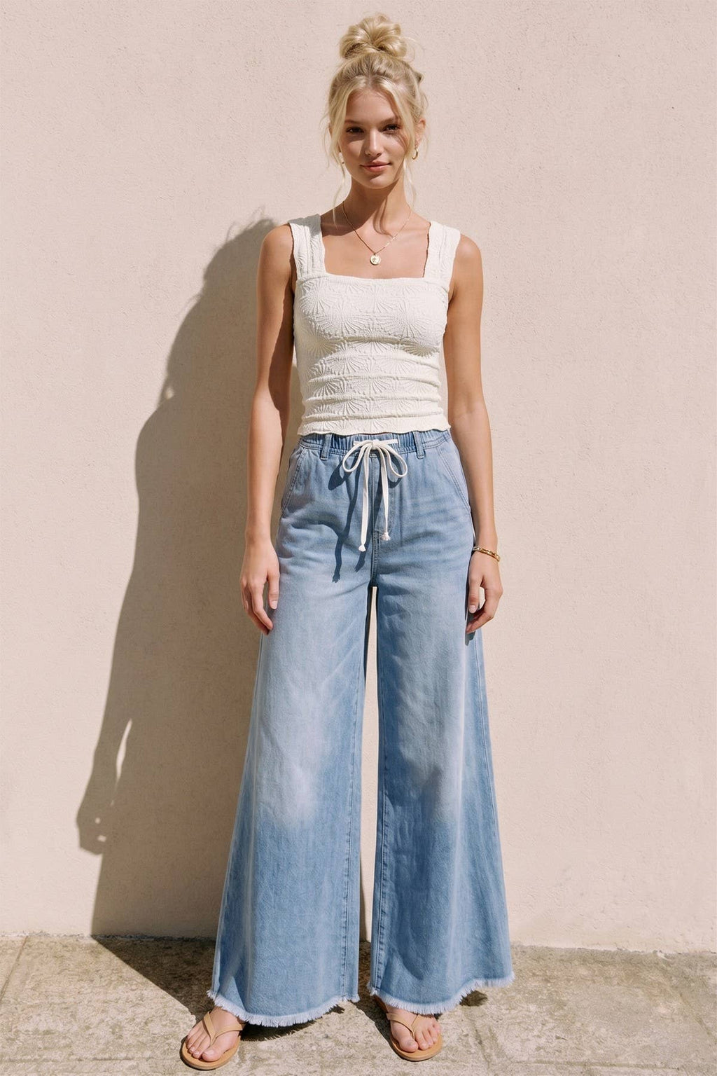 TEXTURED STRETCH KNIT TANK TOP